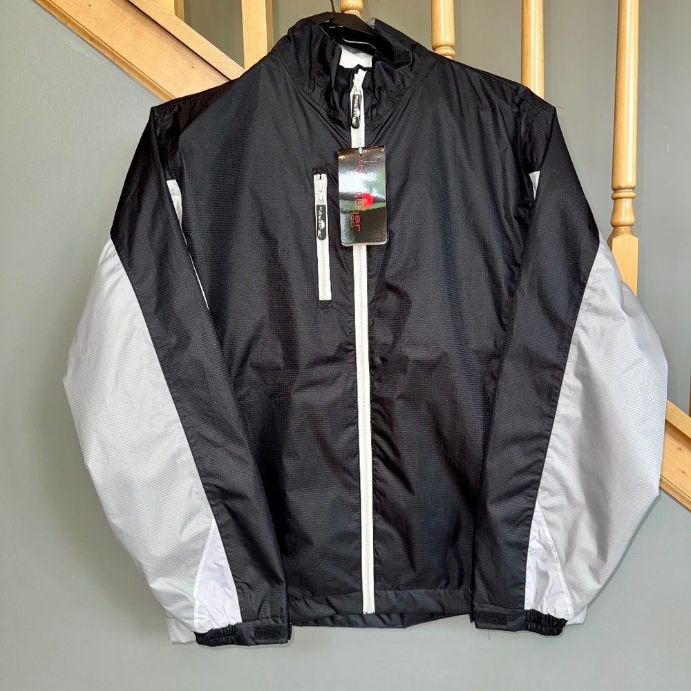 THE WEATHER CO WATER PROOF BLACK AND WHITE ZIP UP GOLF JACKET sz M